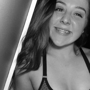 Meet your Posher, Isabella